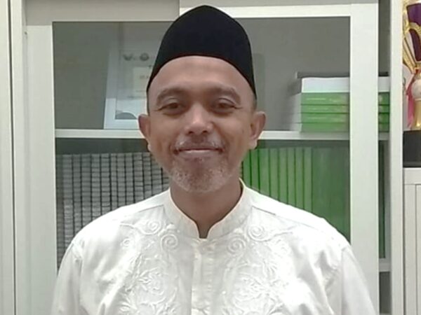 Yusran Sarkararagib, S.Hut